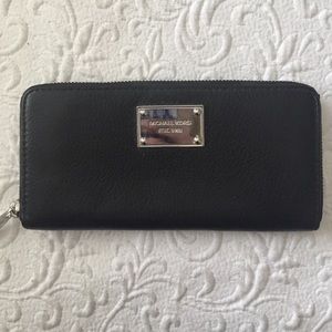 Black leather Michael Kors Wallet