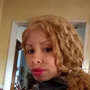 Meet your Posher, Stacy