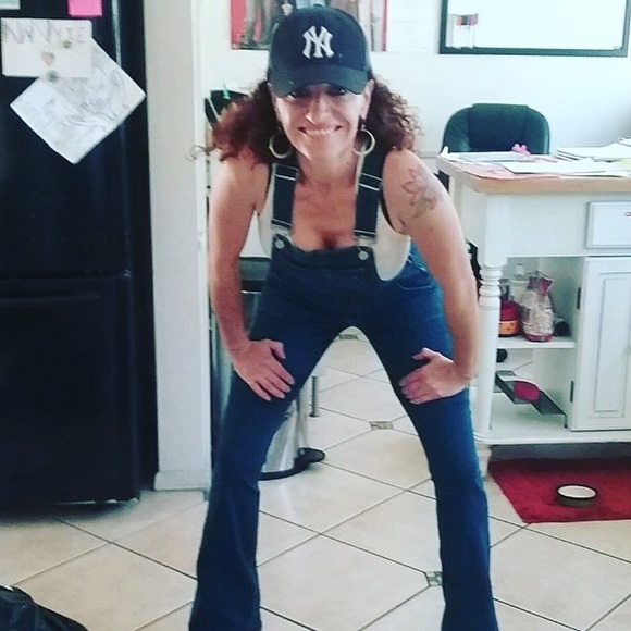 Meet your Posher, Elena - Picture 6 of 8