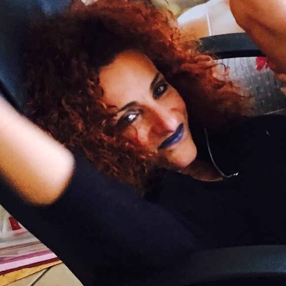 Meet your Posher, Elena - Picture 7 of 8