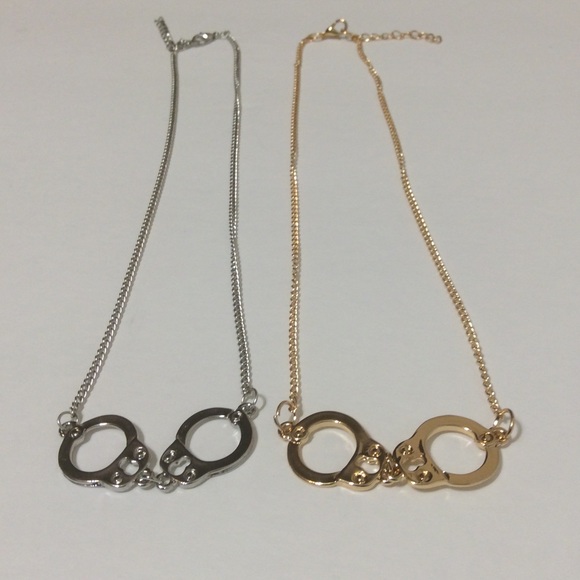 🔥 Flash Sale 🔥 gold or silver trendy nclce. - Picture 3 of 4