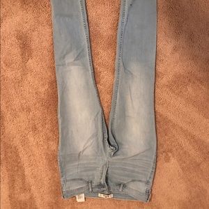 Hollister jeans