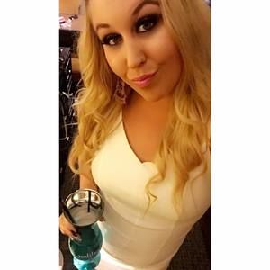 Meet your Posher, Leslie