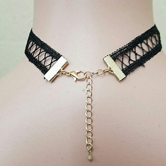 Cute Choker - Picture 2 of 2