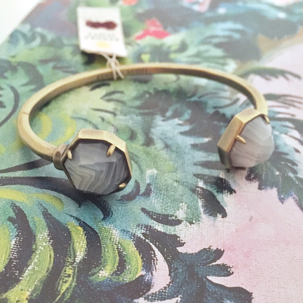 NWT Kendra Scott Brinkley White Banded Agate Cuff - Picture 1 of 3