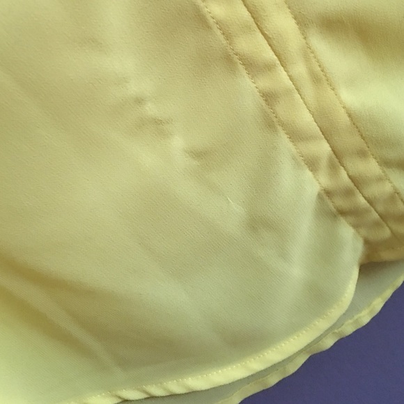 Yellow blouse - Picture 2 of 2