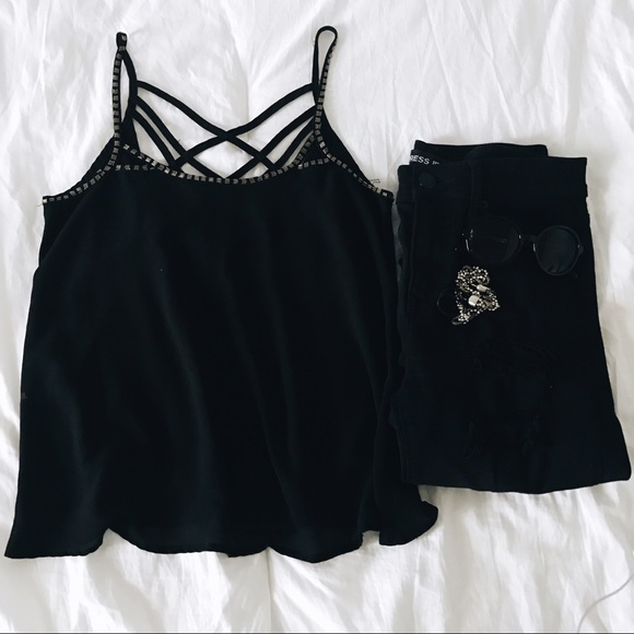 Sleeveless black shirt