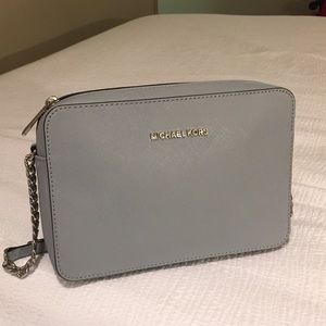 Authentic Michael Kors (Cross body bag)