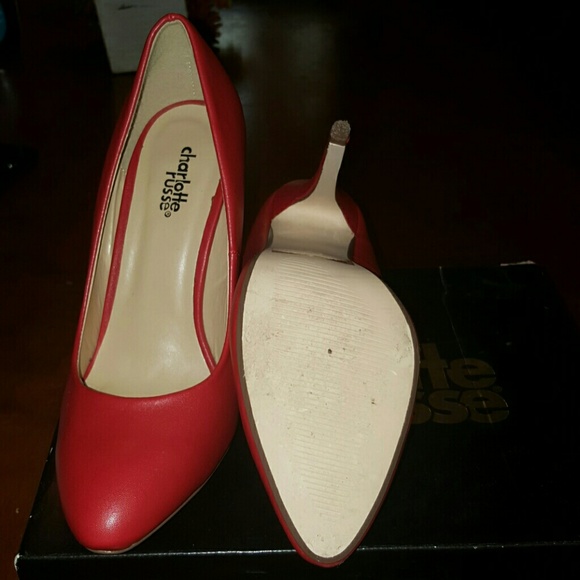 Heels - Picture 3 of 3