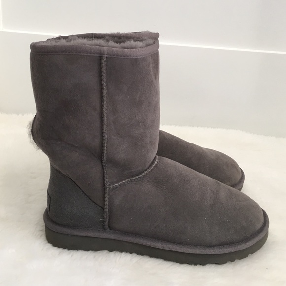 short gray uggs with bows short gray uggs with bows