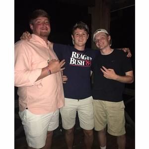 Meet your Posher, Skyler