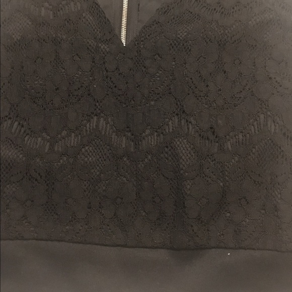 NWT Elodie Lace Black V Neck Crop Top Blouse Sz L - Picture 2 of 4