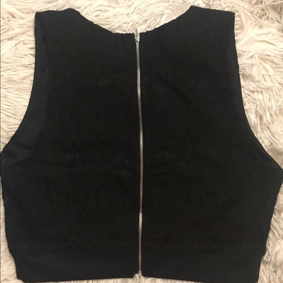 NWT Elodie Lace Black V Neck Crop Top Blouse Sz L - Picture 4 of 4