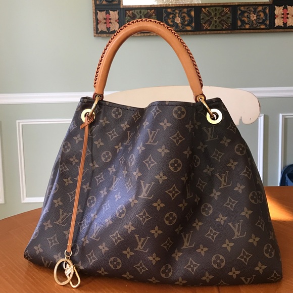 Louis Vuitton Artsy MM💕