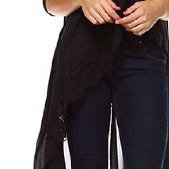 Black Hi Low Asymmetrical Top - Picture 7 of 8