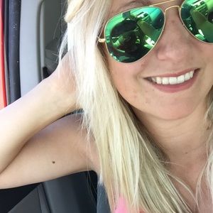Meet your Posher, Allison