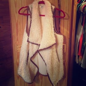 Winter White Fury Vest
