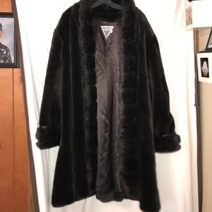 Marvin-Richards Womens Brown Faux Fur