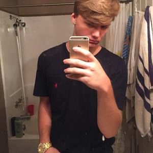 Meet your Posher, Zach