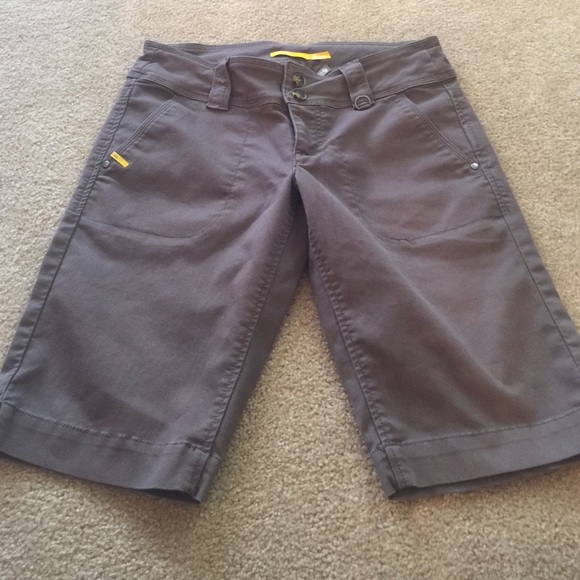 **LOLE** shorts