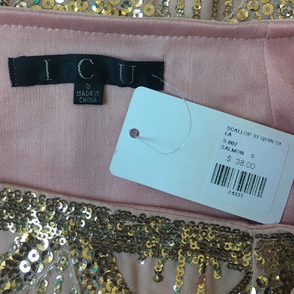 🌟NWT, Sequin Skirt - Salmon & Gold, Small 🌟 - Picture 3 of 4