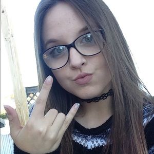 Meet your Posher, Skyler