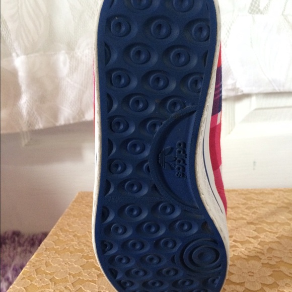 Plaid Sneaker - Picture 4 of 4