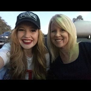 Meet your Posher, Shawna