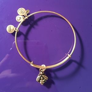 Bumble Bee Alex & Ani