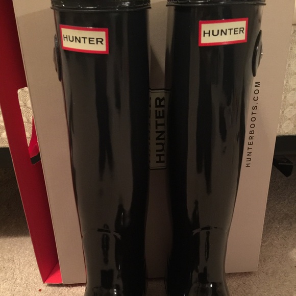 Hunter Women's Tall Gloss Rain Boots (BLACK)