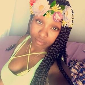 Meet your Posher, Brittany