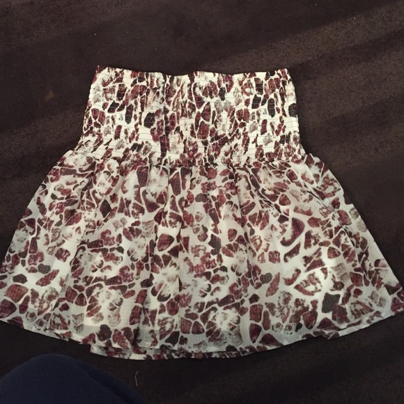 Mini skirt with thick elastic waist - Picture 1 of 1
