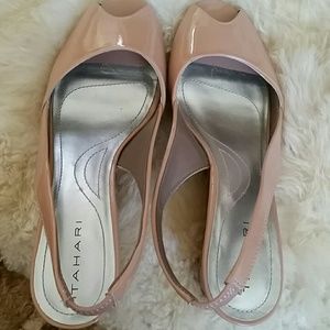 Size 8.5 med sling back, blush 2 3/4 inch sandals