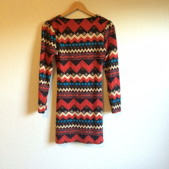 Aryeh • Dress - Picture 3 of 3