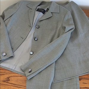 Dana Buchman 3 pieces! Fully Lined.