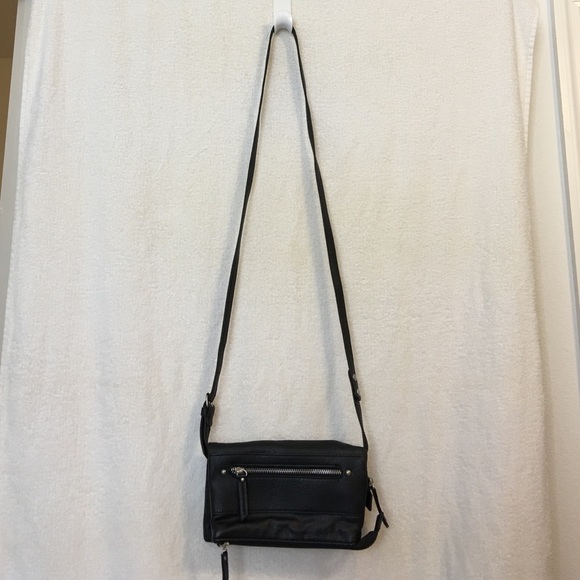 Black cross body purse 👛