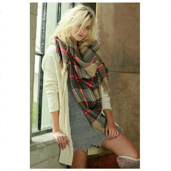 Random Finds Boutique Accessories - Kaki red green plaid blanket scarf