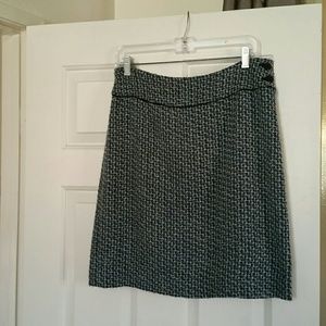 Tailored wool skirt, lined and elegant