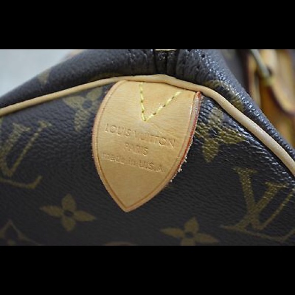 Louis Vuitton - Picture 3 of 4
