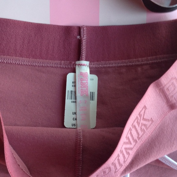 PRICE FIRM ✔️ VS/S Pink 🛍 boyshort - Picture 3 of 3