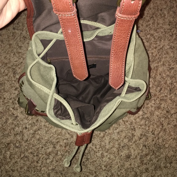 🍁STYLISH BACKPACK🍁 - Picture 2 of 3