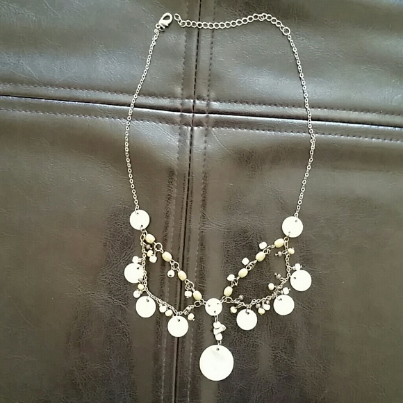 Fashion necklace made of cream mother of pearl
