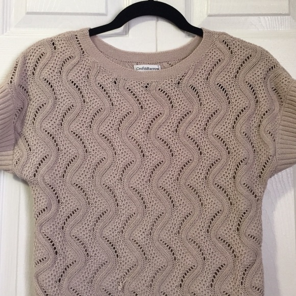 CROFT&BARTOW | tan sweater