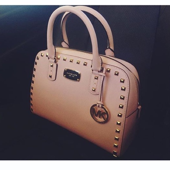 📌 SOLD ON MER 📌Light Pink MK bag 💓