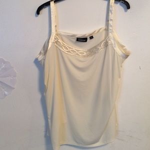 Avenue detailed tank top