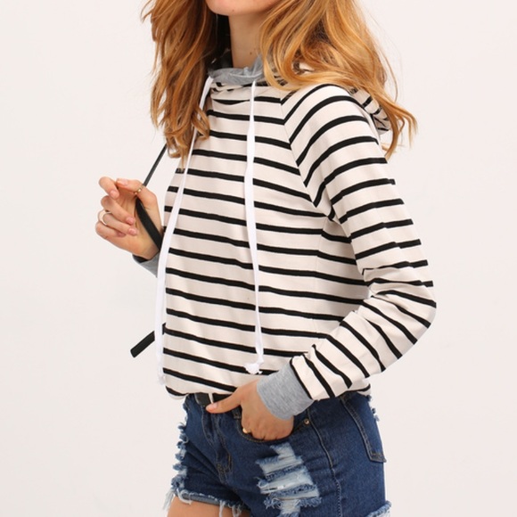 πLAST ONE πNWT Nautical Stripe Drawstring Hoodie - Picture 2 of 4