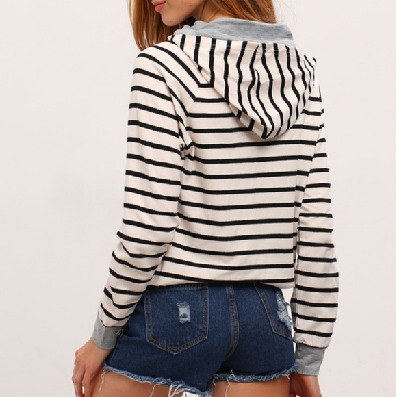 πLAST ONE πNWT Nautical Stripe Drawstring Hoodie - Picture 3 of 4