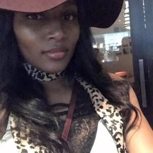 Meet your Posher, Micaela