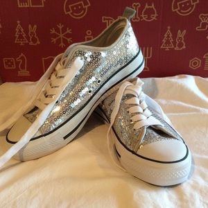 Silver sequined sneakers