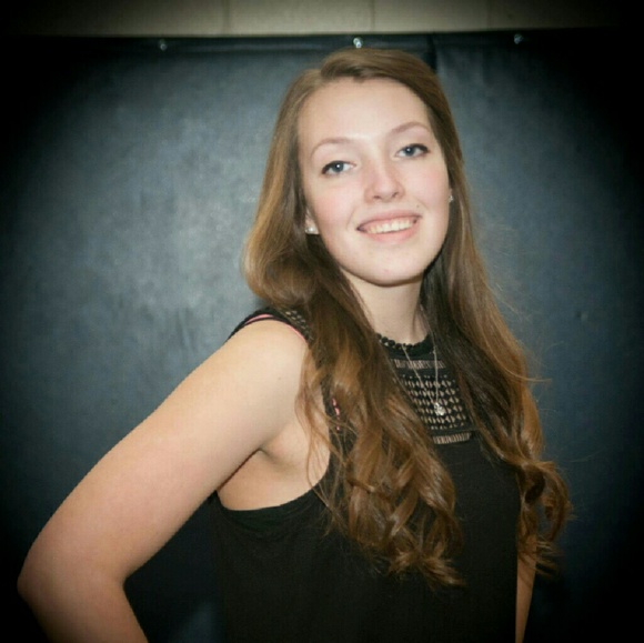 Meet your Posher, Emma - Picture 1 of 1